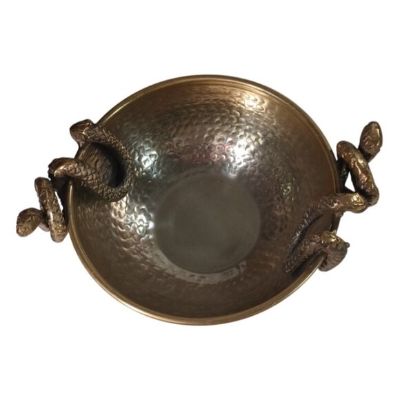 Set Of 2 Gold Hammered Brass ? Bowls With Snake Handles Vintage Decorative Uniqu - Picture 12 of 13